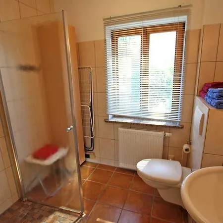 Ferienhaus Altefaehr_ruegen Rueg 2 Feriehus *